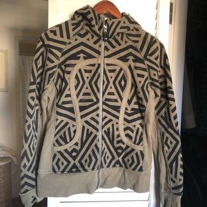 Lululemon Scuba Hoodie Black Army Green Size 8